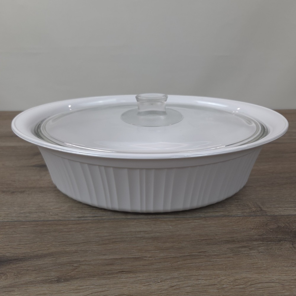 Corningware French White Oval Roaster Casserole 4 QT 3.8 L Made in USA Vintage